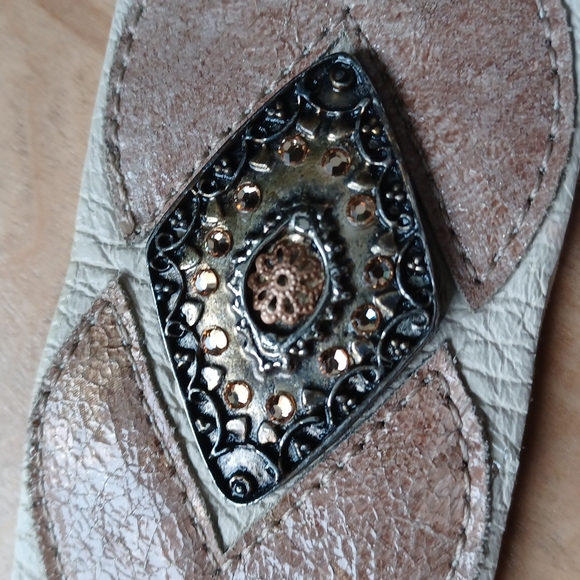 Leather Rock Beige Leather Belt - Picture 9 of 9